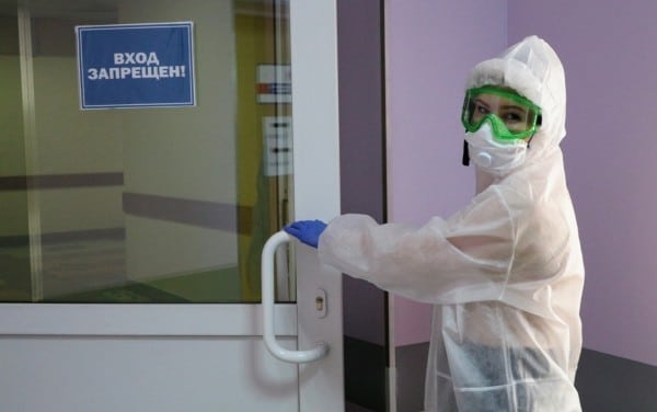 «Мы на войне, которую город не замечает». Как омские врачи борются с коронавирусом