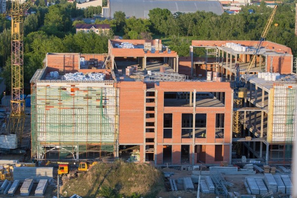 Эскиз строящегося в омском парке торгового центра неожиданно изменился