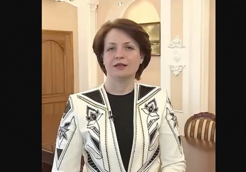 Мэр Омска показала фото своего «Последнего звонка»