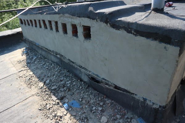 Сметы &laquo;с&nbsp;потолка&raquo;: почему &laquo;Омскэлектро&raquo; тормозит с ремонтом судебных домов
 