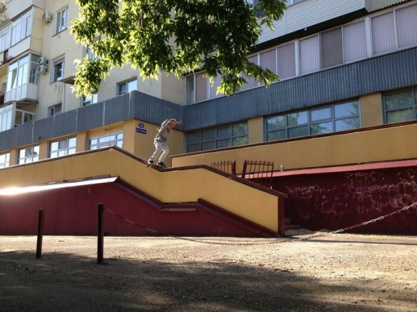 Встать на доску: о культуре скейтбординга в Омске