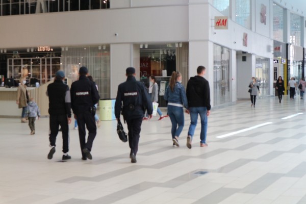 Тихое возвращение: как открылись торговые центры в Омске 