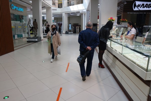 Тихое возвращение: как открылись торговые центры в Омске 