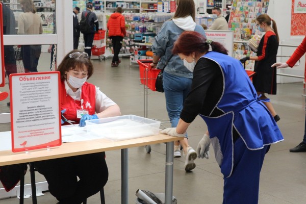 Тихое возвращение: как открылись торговые центры в Омске 