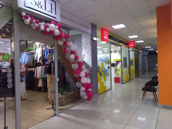 Тихое возвращение: как открылись торговые центры в Омске 