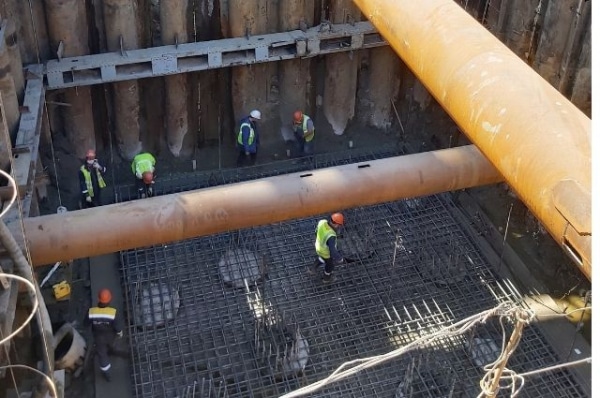 В Омске продолжается строительство железнодорожного моста через Омь