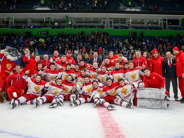 
        Александр Фигурин: «В новом сезоне надо оправдать ожидания в МХЛ и постараться получить шанс в ВХЛ»
      