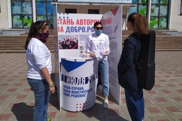 Пять омских избирателей смогут уехать домой на новой  LADA Granta