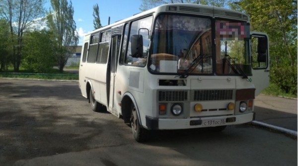 На праймериз в Омский горсовет зафиксировали подвоз избирателей