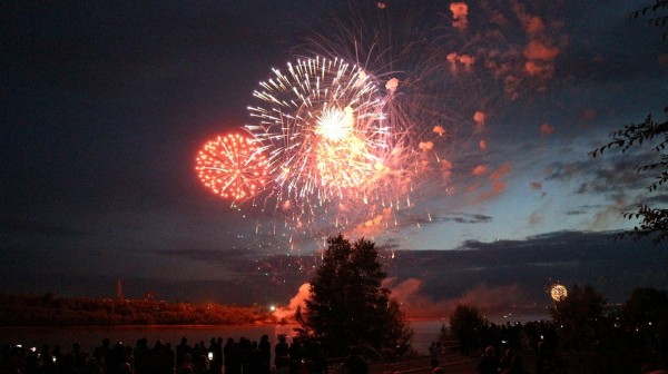 Как в Омске прошел салют в честь 75-летия Победы. Видео 