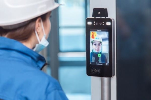 Омский НПЗ продолжит использовать противовирусную инфраструктуру в работе