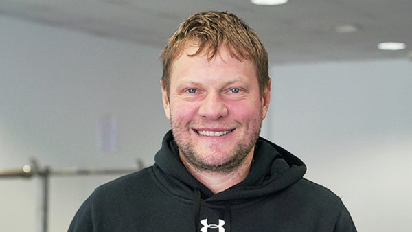 Антон Курьянов: я живу в Омске и пока продавать свой коттедж не собираюсь Антон Курьянов: я живу в Омске и пока продавать свой коттедж не собираюсь