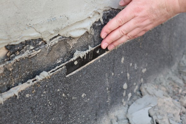 Сметы &laquo;с&nbsp;потолка&raquo;: почему &laquo;Омскэлектро&raquo; тормозит с ремонтом судебных домов
 