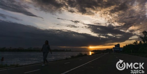 Град с перепелиное яйцо прошёлся на северу Омской области