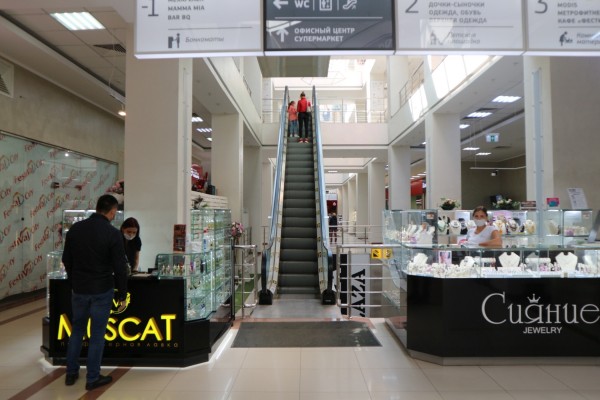 Тихое возвращение: как открылись торговые центры в Омске 