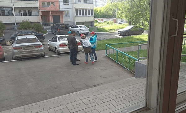 На праймериз в Омский горсовет зафиксировали подвоз избирателей