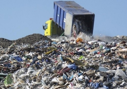 В Омске положили конец складированию отходов на Надеждинской свалке