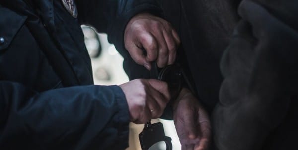 Омские следователи задержали банду торговцев героином