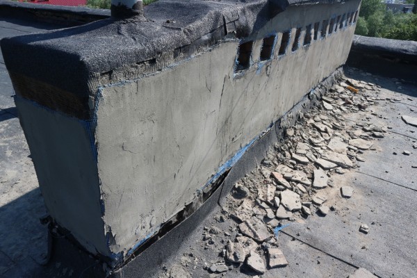 Сметы &laquo;с&nbsp;потолка&raquo;: почему &laquo;Омскэлектро&raquo; тормозит с ремонтом судебных домов
 