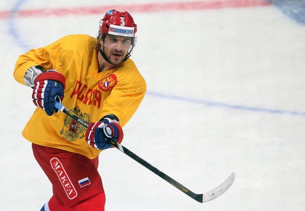 
        Три любимца Знарка и возвращение Радила. «Спартак» усилился, полностью сохранив тренерскую концепцию
      