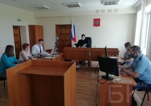 В Омске вдова и дети погибшего пилота требуют с «Аэрофлота» 34 миллиона