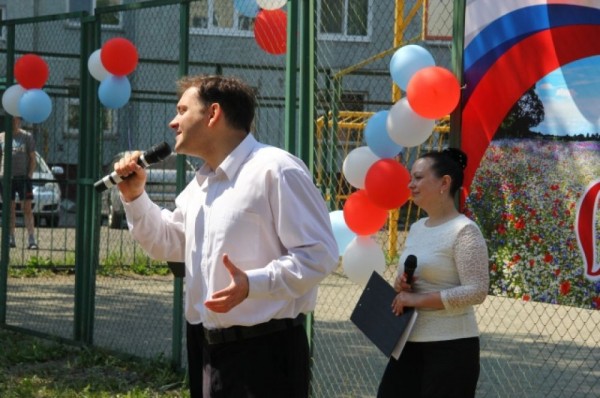 Концерты у домов и флешмобы. Как отмечают День России в Омске?