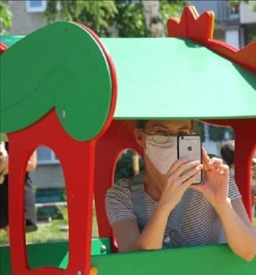 Флаги, песни, маски: как в Омске прошел День России?