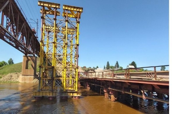 В Омске продолжается строительство железнодорожного моста через Омь