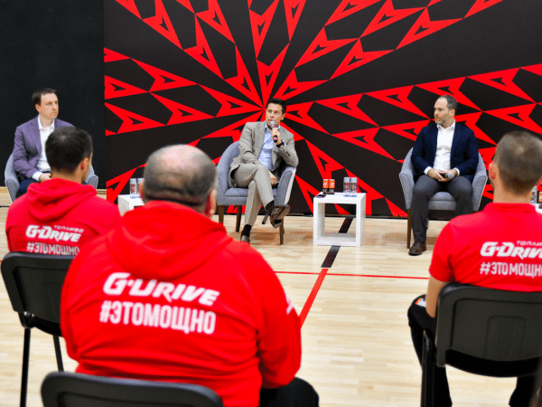 
        «Наша задача — вернуть «Авангард» в Омск к сентябрю 2022 года». Официальное открытие стройки арены (ВИДЕО)
      