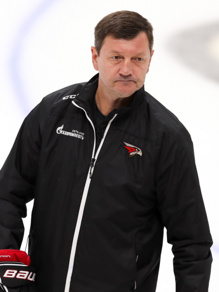 
        Новый тренер «Авангарда». Константин Шафранов о своих задачах в команде (ВИДЕО)
      