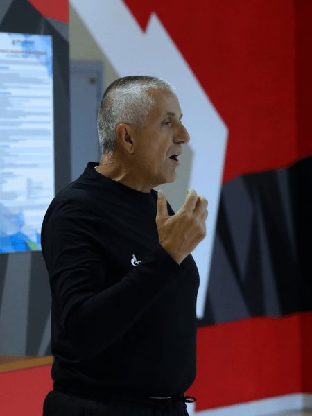 ПОДСЛУШАНО: первый лед с главным тренером (ФОТО+ВИДЕО)
ПОДСЛУШАНО: первый лед с главным тренером (ФОТО+ВИДЕО)