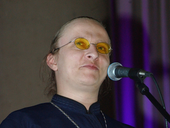 Охлобыстин извинился перед Наргиз за слова о «пристрастии к алкоголю» Охлобыстин извинился перед Наргиз за слова о «пристрастии к алкоголю»