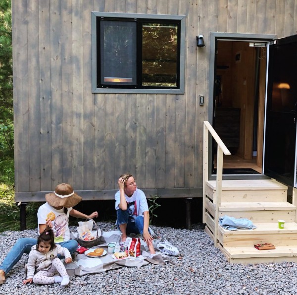 Квартирный отдых в лесу. В Омской области запустили гламурный кэмпинг Квартирный отдых в лесу. В Омской области запустили гламурный кэмпинг