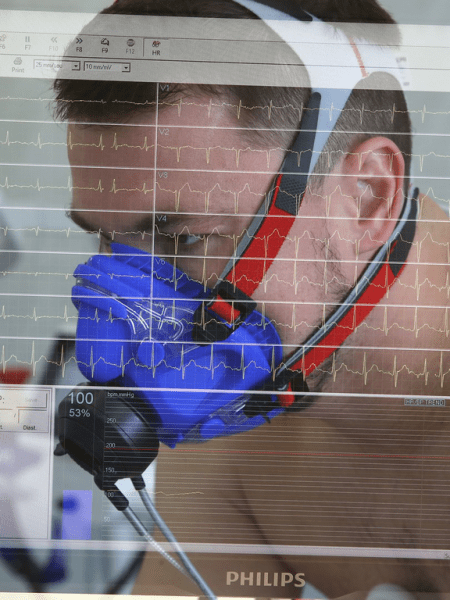 
        ПОДСЛУШАНО: МЕДОСМОТР | «Авангард» на предсезонке (ВИДЕО)
      