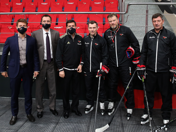 
        ПОДСЛУШАНО: как «Авангард» начал подготовку к сезону (ФОТО+ВИДЕО)
      