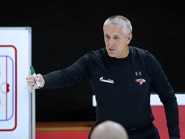 ПОДСЛУШАНО: первый лед с главным тренером (ФОТО+ВИДЕО)
ПОДСЛУШАНО: первый лед с главным тренером (ФОТО+ВИДЕО)