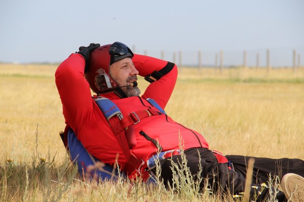 Упасть вверх. Где в Омске совершить прыжок с парашютом