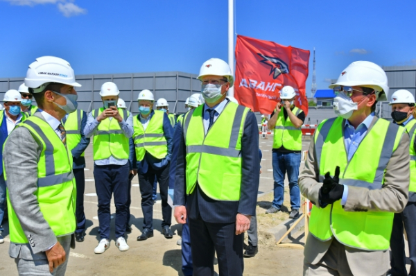 Арена за два года. На строительной площадке подняли флаг клуба