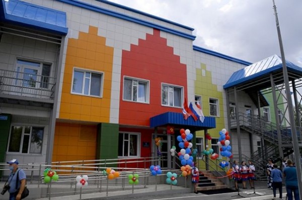 В спальном микрорайоне Омска открыли детсад на 140 мест