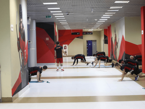 
        ПОДСЛУШАНО: «Авангард» во время эпидемии. Продолжаем тренировки (ФОТО+ВИДЕО)
      