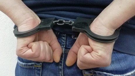 В Омске задержали нападавшего на жительниц Левобережья 