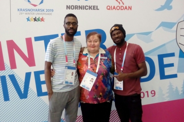 Школа в Камеруне, волонтёрство и Олимпиады. Как жить интересно на пенсии? Школа в Камеруне, волонтёрство и Олимпиады. Как жить интересно на пенсии?