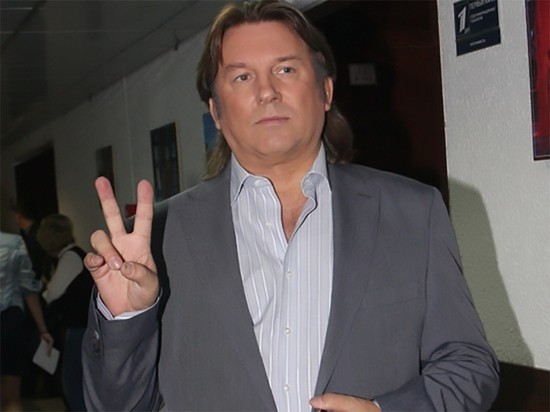 Лоза выразил недоумение высокими расценками за выступление Лолиты