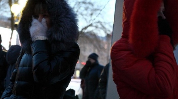 В Омске на Театральной площади прошел митинг за убитого спортсмена Ивана Климова