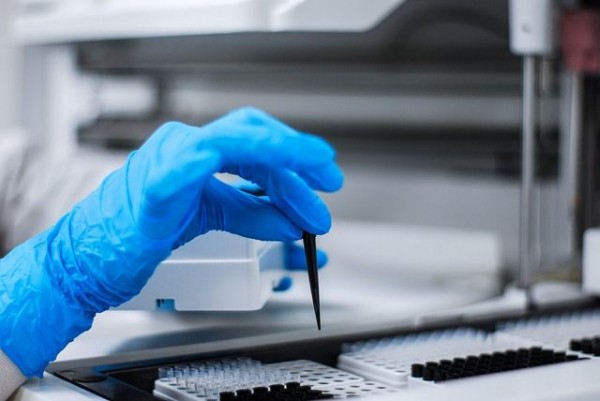 «Маме становилось только хуже». Жизнь омского медика внезапно унёс COVID-19