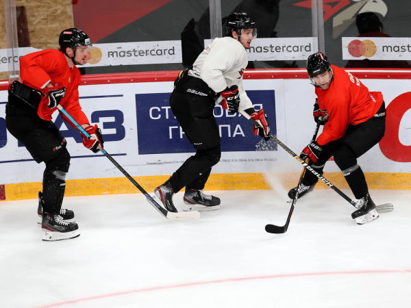 
        ПОДСЛУШАНО: Секач говорит по-русски. Первая двусторонка в новом составе (ФОТО+ВИДЕО)
      