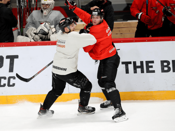 
        ПОДСЛУШАНО: Секач говорит по-русски. Первая двусторонка в новом составе (ФОТО+ВИДЕО)
      