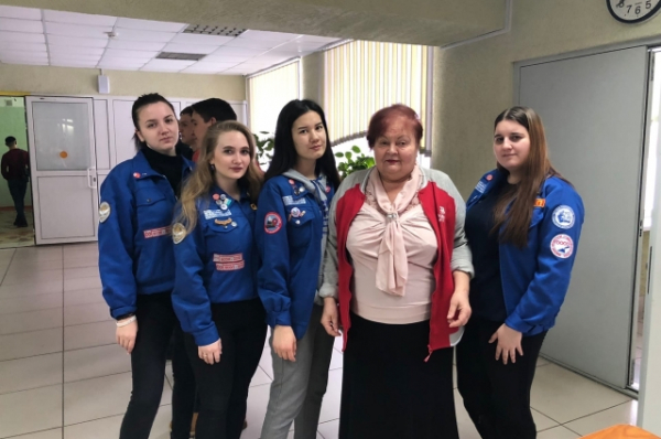 Школа в Камеруне, волонтёрство и Олимпиады. Как жить интересно на пенсии? Школа в Камеруне, волонтёрство и Олимпиады. Как жить интересно на пенсии?