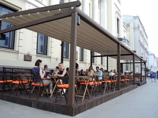 Роспотребнадзор сообщил ресторанам о праве клиентов не оставлять чаевые Роспотребнадзор сообщил ресторанам о праве клиентов не оставлять чаевые