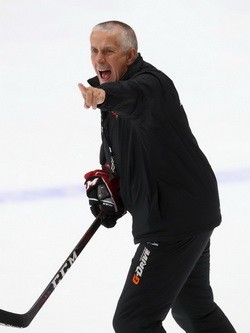 Боб Хартли: «Нам важно сплотиться, стать семьей и научиться работать вместе»
Боб Хартли: «Нам важно сплотиться, стать семьей и научиться работать вместе»